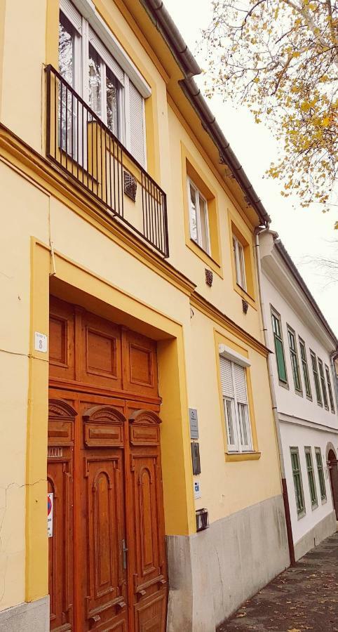 Foglal-Lak Apartman Эгер Экстерьер фото